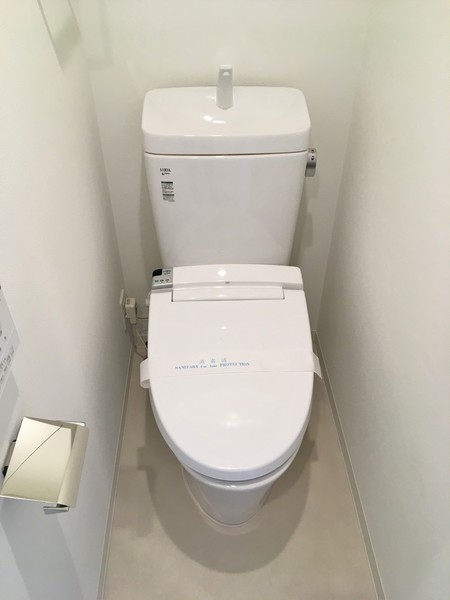 トイレ　別部屋の写真です