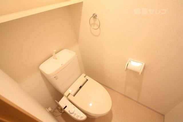 トイレ　※別の部屋の写真を流用しています。
