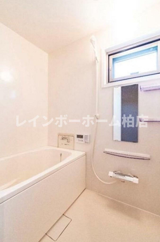 バス・シャワールーム　お風呂です