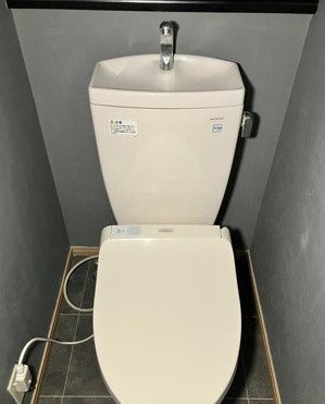 小田急線 経堂駅 徒歩14分 2階建 築24年のトイレ写真