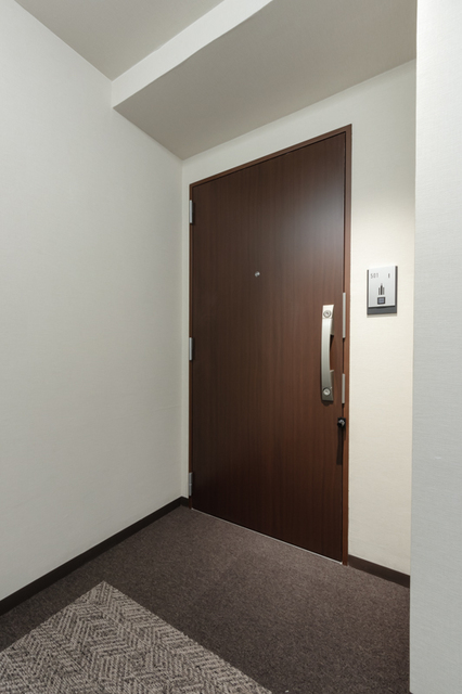 玄関　※写真は同タイプ住戸です。