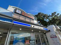 コンビニ　ローソン HA阪神甲子園東口店（コンビニ）まで268m