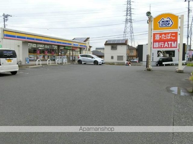 コンビニ　ミニストップ（コンビニ）まで572m