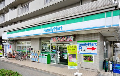 コンビニ　ファミリーマート浦和根岸店（コンビニ）まで602m