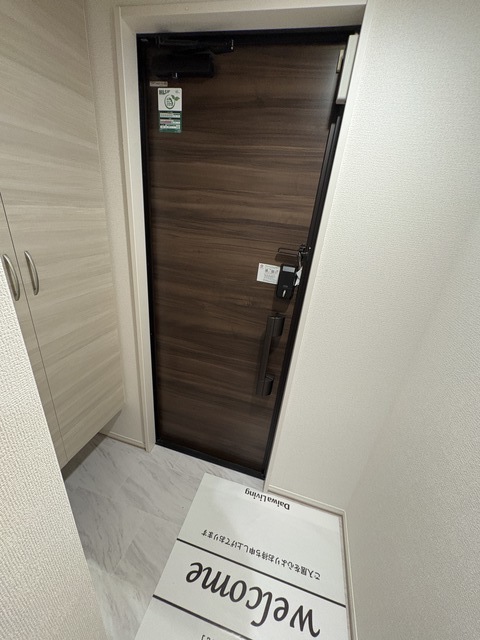セレスティア高島平IIIの玄関写真