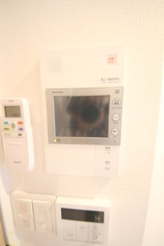 セキュリティ　コンフォリア・リヴ靭公園