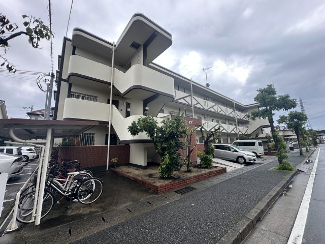 コスモハイツの外観写真