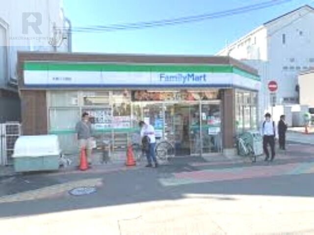 コンビニ　ファミリーマート大宮二丁目店（コンビニ）まで315m