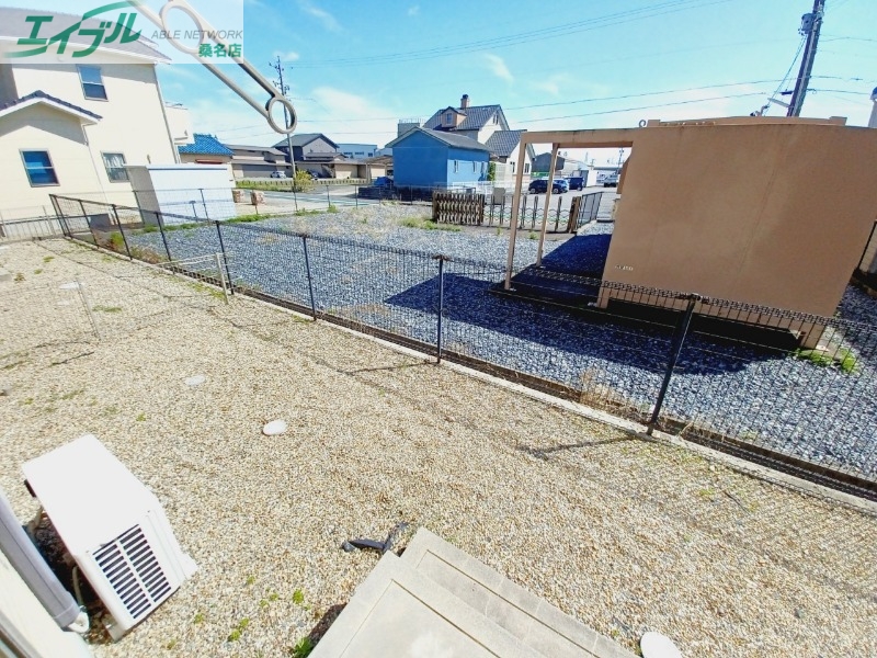 庭　別部屋反転写真