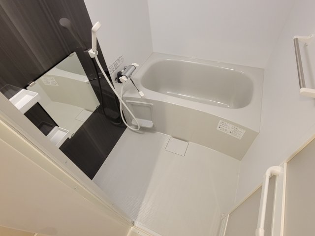 CRASTINE魚住町の風呂写真