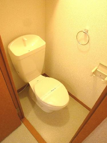 レオパレス英俊Bのトイレ写真
