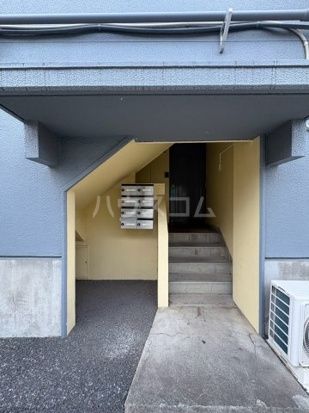 市川マンションの外観写真