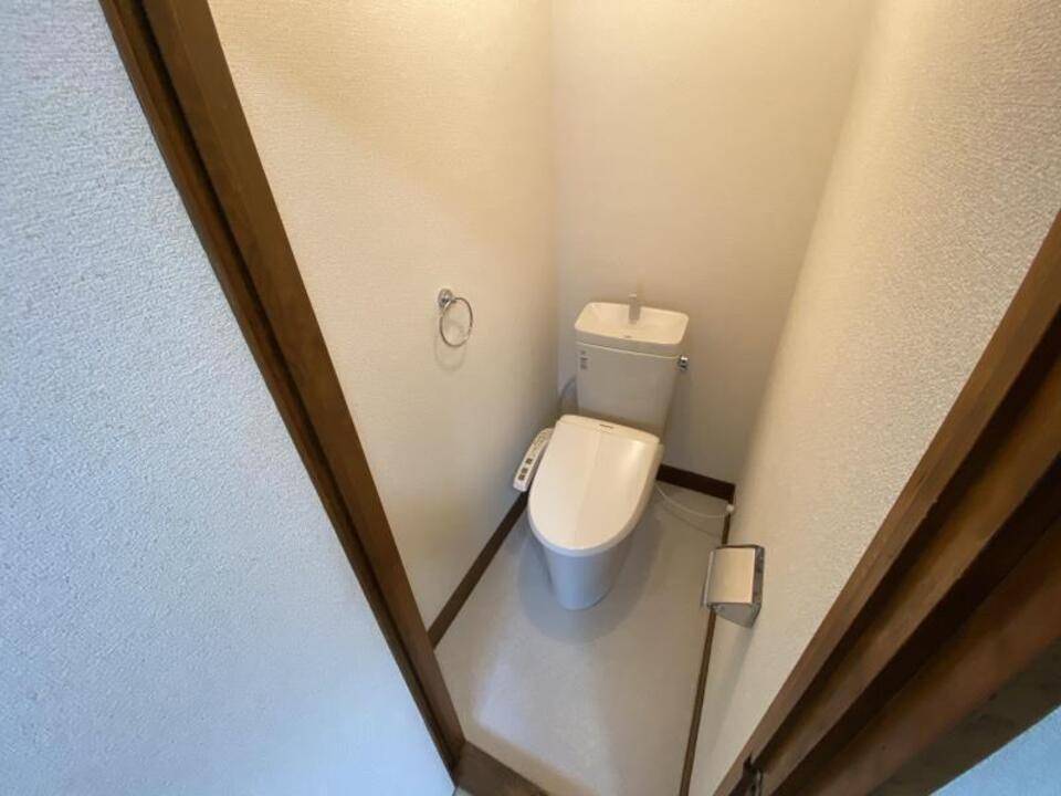トイレ　トイレ