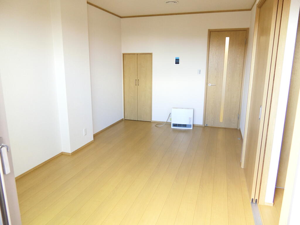 居室・リビング　室内写真・動画・パノラマは同物件別部屋のものです