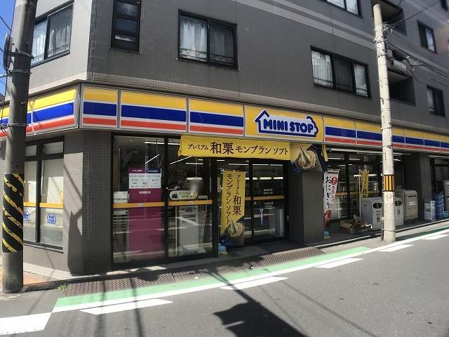 コンビニ　ミニストップ（コンビニ）まで926m