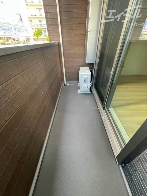 地下鉄御堂筋線 江坂駅 徒歩8分 3階建 築2年の内装写真