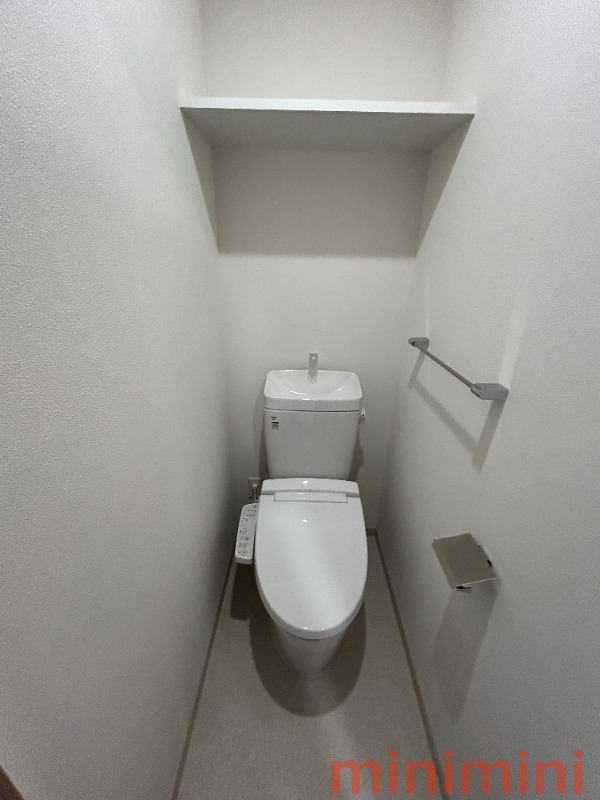 地下鉄今里筋線 瑞光四丁目駅 徒歩4分 5階建 築1年のトイレ写真