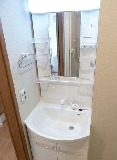 洗面設備　弊社は都内全域の物件をご紹介可能です！