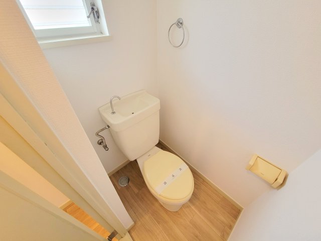 エステートピアにいやまIのトイレ写真