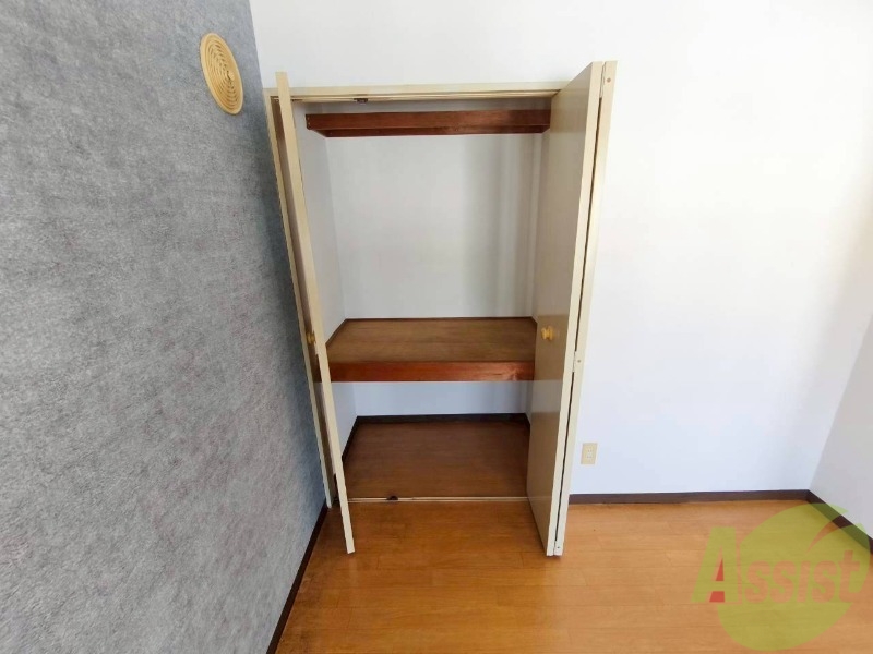 収納　クローゼットがありました。お洋服や荷物はここへ