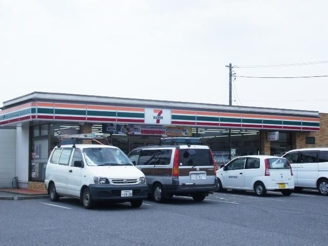 コンビニ　セブンイレブン（コンビニ）まで2300m