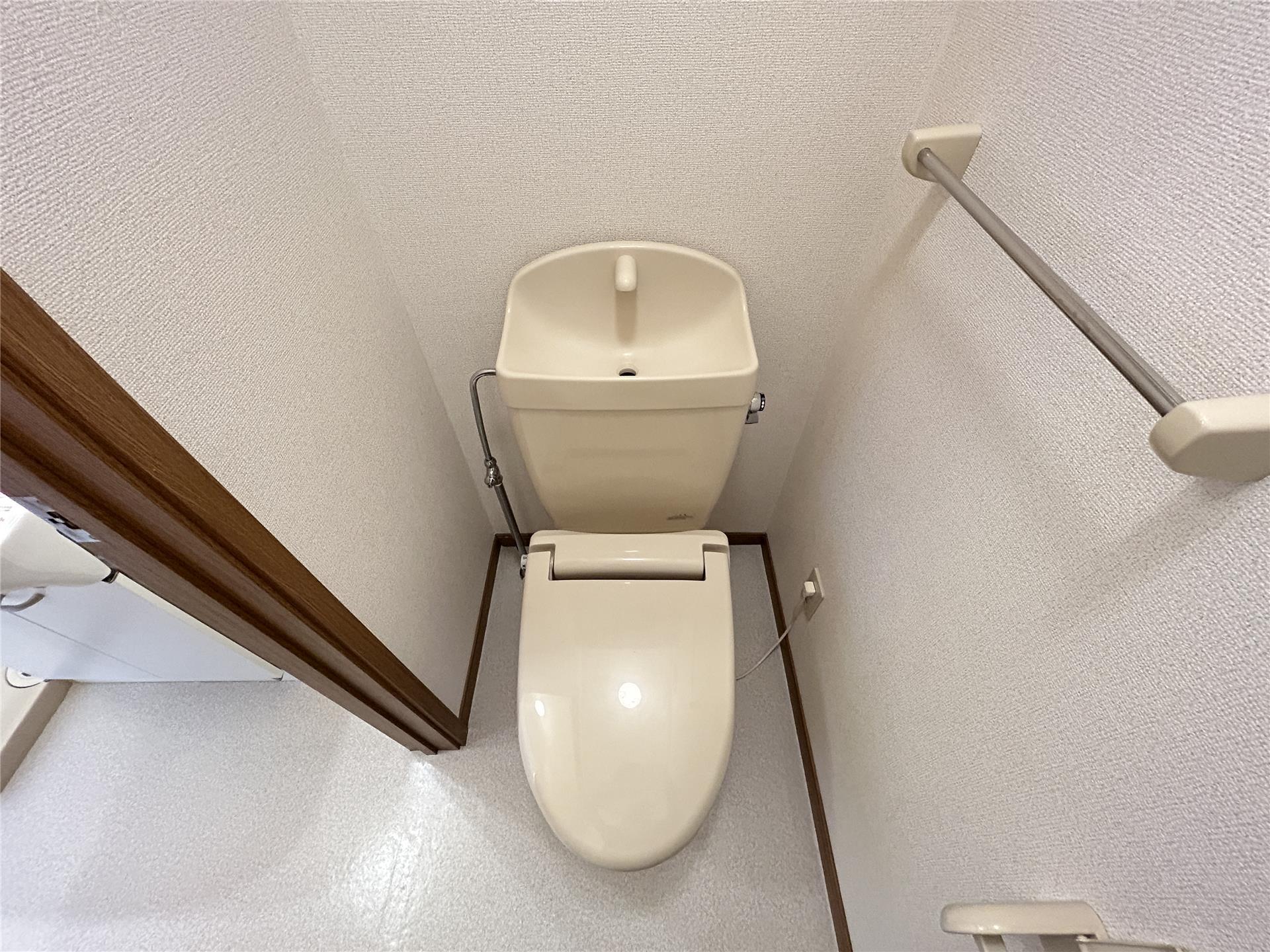 トイレ　暖房便座付トイレ