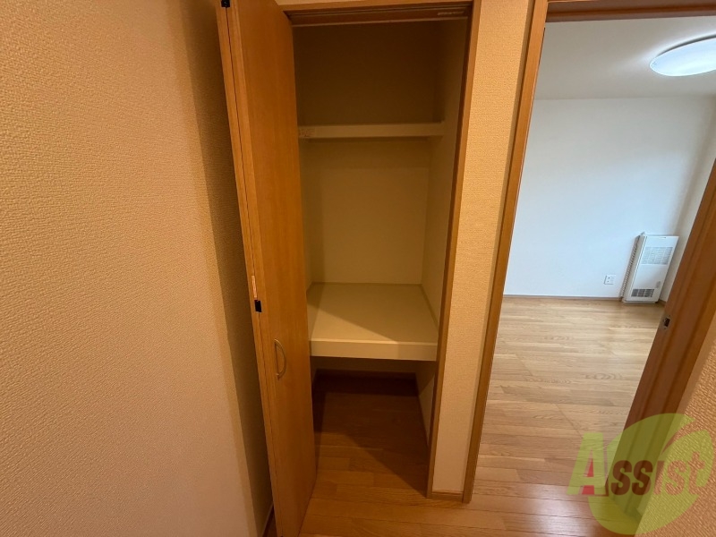 収納　収納もバッチリあるのでお部屋が片付きますよ！