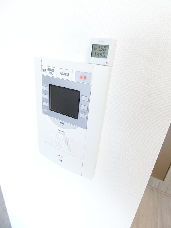 セキュリティ　モニター付きインターホン