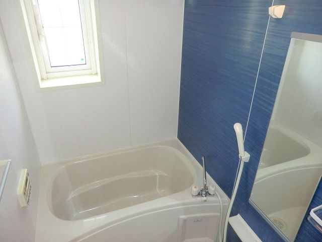 ノーヴァトワーレ Fのトイレ写真