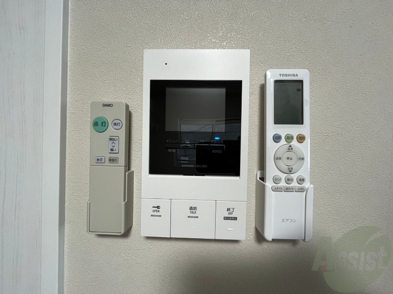 セキュリティ　ＴＶモニター付インターホンです。来客者の顔が見えるので安心！