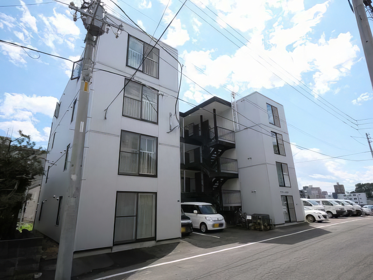 ラフォーレ本郷3の外観写真