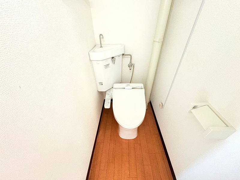 トイレ　※他号室参考写真