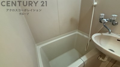 バス・シャワールーム　シンプルで機能的なユニットバスです♪