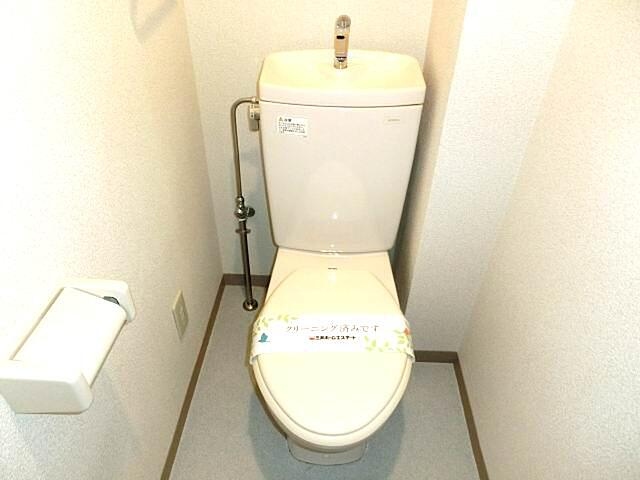 トイレ　（別タイプ参考写真）ルナ・シエモア　豊島区南長崎3