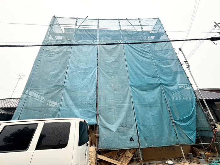 建物外観　建築中