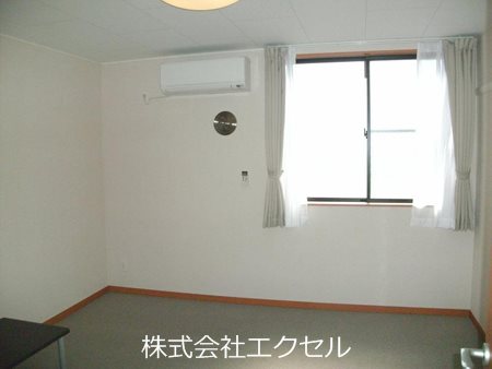 居室・リビング　家具家電付きです。