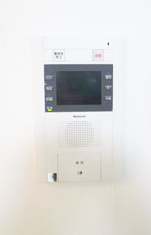 セキュリティ　★モニター付きインターホンで来客時も安心★