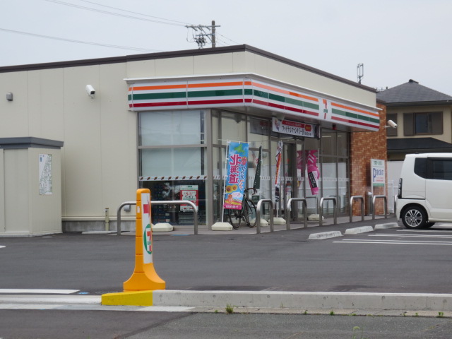 【磐田市見付のアパートのコンビニ】