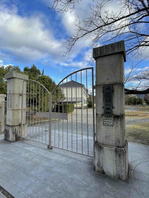 小学校　西脇市立西脇小学校（小学校）まで1443m