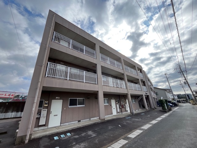 コートプレイス East Westの外観写真
