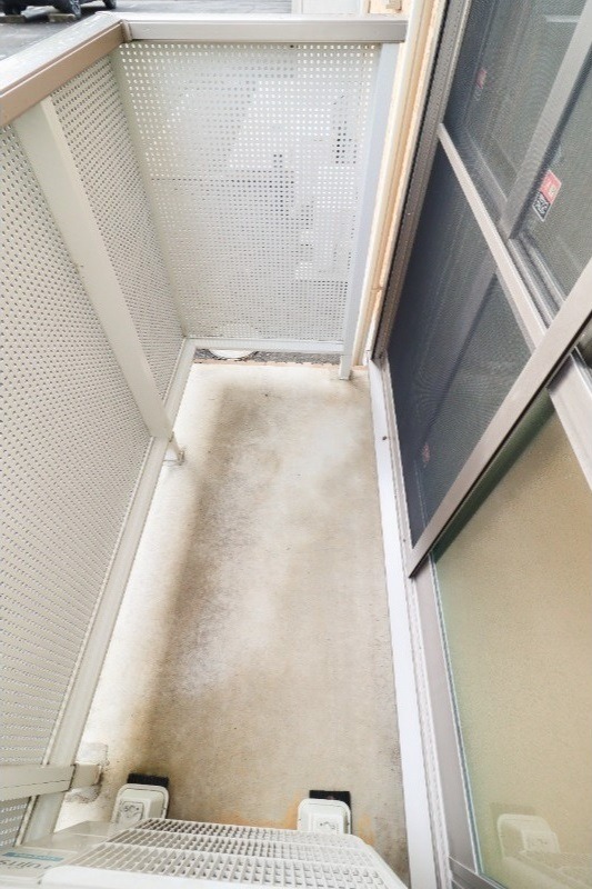 バルコニー　図面と現状に相違がある場合には現状を優先