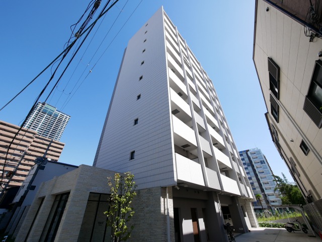 【レジュールアッシュ梅田ネクスの建物外観】