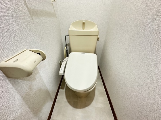 【安芸郡熊野町川角のアパートのトイレ】