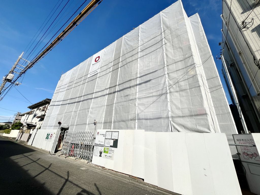 【相模原市南区上鶴間本町のアパートの建物外観】