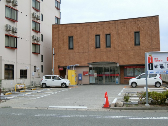 【三田市駅前町のマンションの銀行】