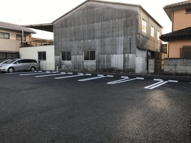 駐車場　敷地内駐車スペース