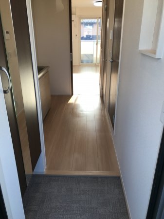 玄関　収納たっぷりのシューズクローク