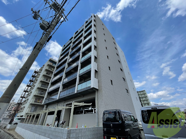 吹田市岸部南のマンションの建物外観