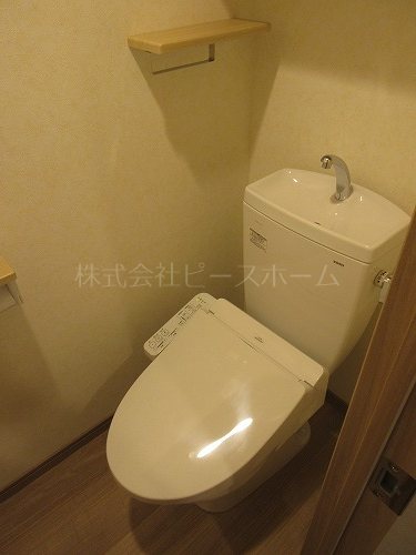 トイレ　※別号室参考写真