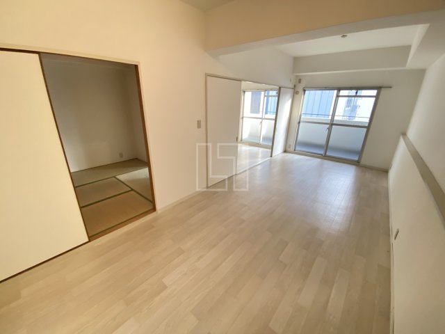 居室・リビング　テン・フォーティ　洋室